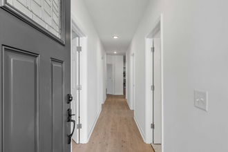 207 W Poplar St in Charleston, SC - Foto de edificio - Building Photo