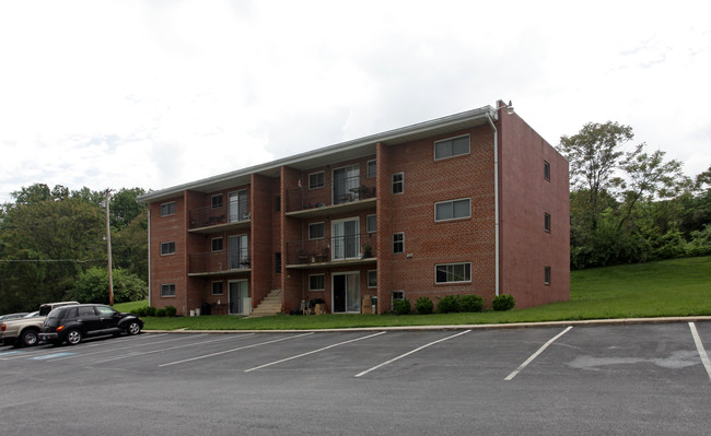 Thurmont Garden Apartments in Thurmont, MD - Building Photo - Building Photo