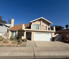 863 Crystal Creek Ct in Chula Vista, CA - Building Photo