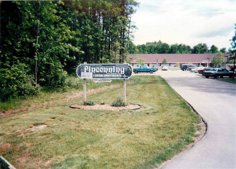 Pinconning Senior Apartments in Pinconning, MI - Foto de edificio