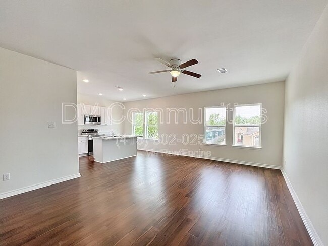 property at 906 Boyd Ct