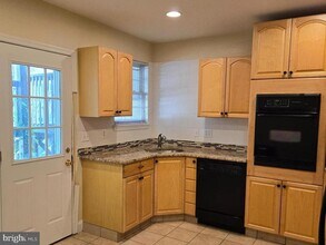 105 Pensdale St in Philadelphia, PA - Building Photo - Building Photo