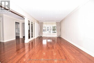 91 Winchester Ln in Richmond Hill, ON - Building Photo - Building Photo