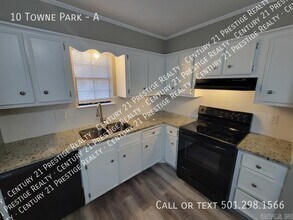 10 Towne Park Ct in Little Rock, AR - Building Photo - Building Photo