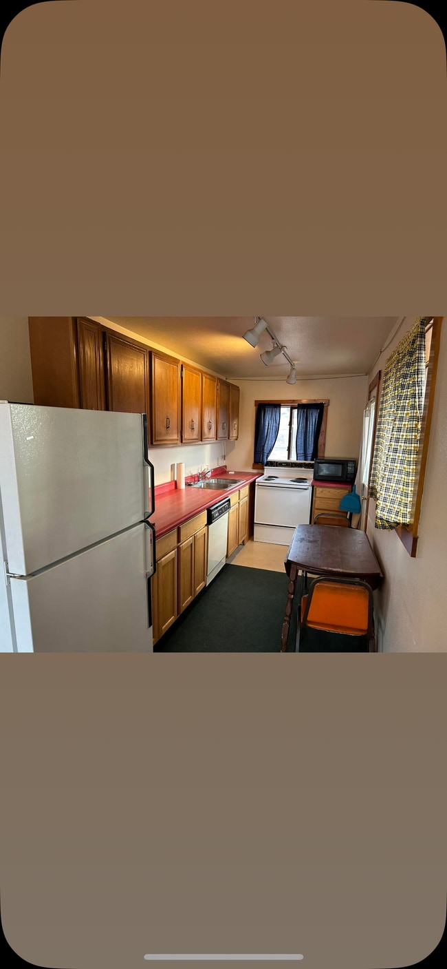 property at 1600 MT-287