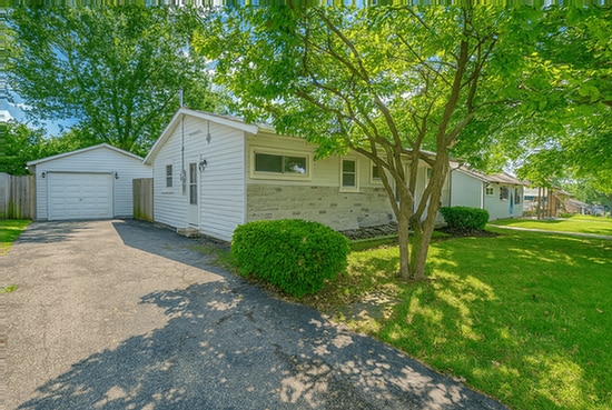 property at 4186 Mapleleaf Dr