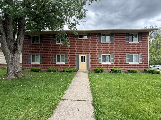 property at 1921 SW E St