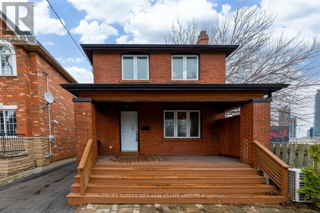 property at 5 Aldgate Ave