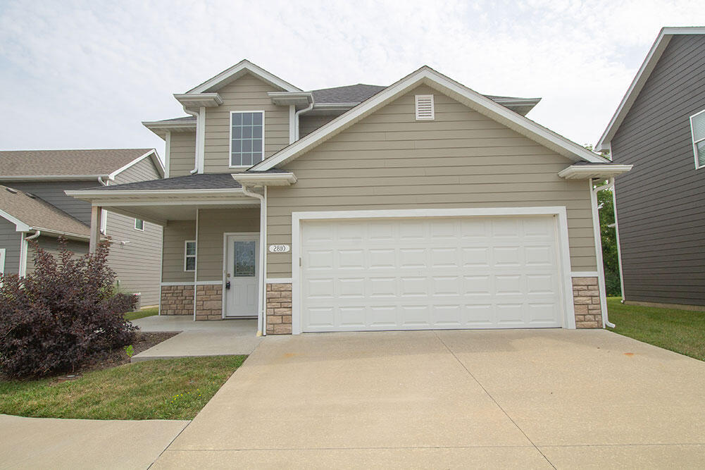 2810 Amberwood court in Columbia, MO - Building Photo