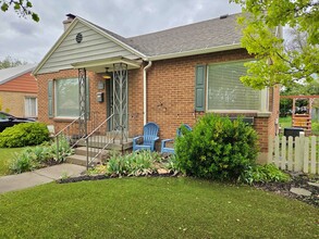 1001 E Lorraine Dr in Millcreek, UT - Building Photo - Building Photo