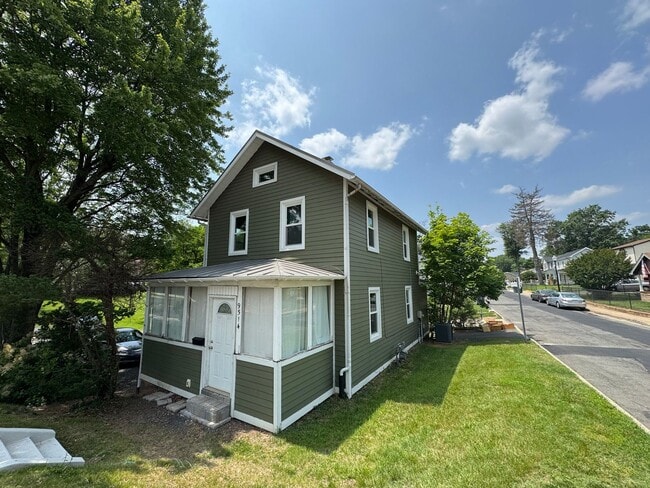 property at 9514 Grant Ave