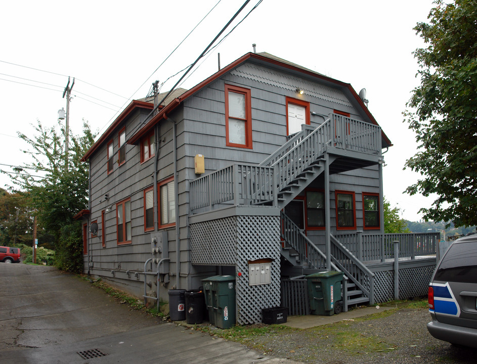 1414 W Dravus St in Seattle, WA - Building Photo