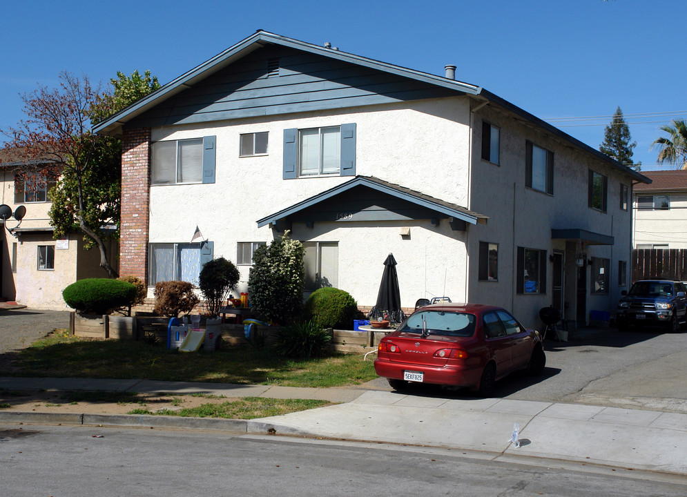 1589 Quebec Ct in Sunnyvale, CA - Foto de edificio