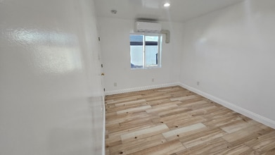 600 N Willow Ave in Compton, CA - Building Photo - Building Photo