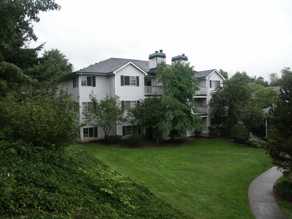 Arbors At Park Place in Kirkland, WA - Building Photo