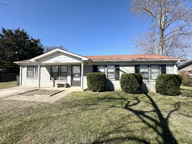 2952 Lynnwood Cir SW in Decatur, AL - Foto de edificio - Building Photo