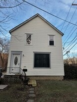 1488 E Thacker St in Des Plaines, IL - Building Photo