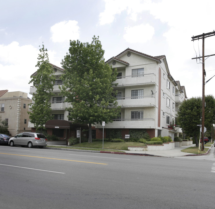 Residential Condominium in North Hollywood, CA - Building Photo