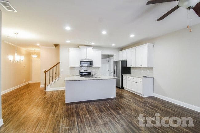 528 Trickum Hill Dr in Lawrenceville, GA - Building Photo - Building Photo