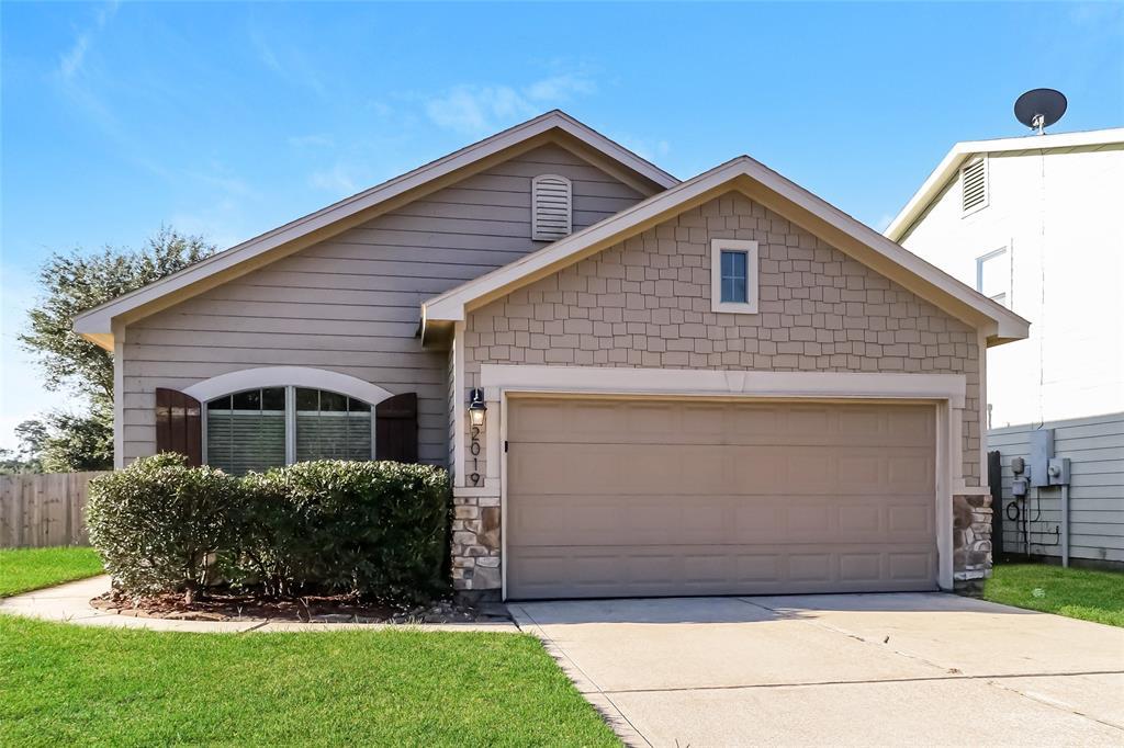 2019 Lost Pine Ct in Conroe, TX - Building Photo