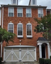 6185 Indian Wood Cir SE in Mableton, GA - Building Photo - Building Photo