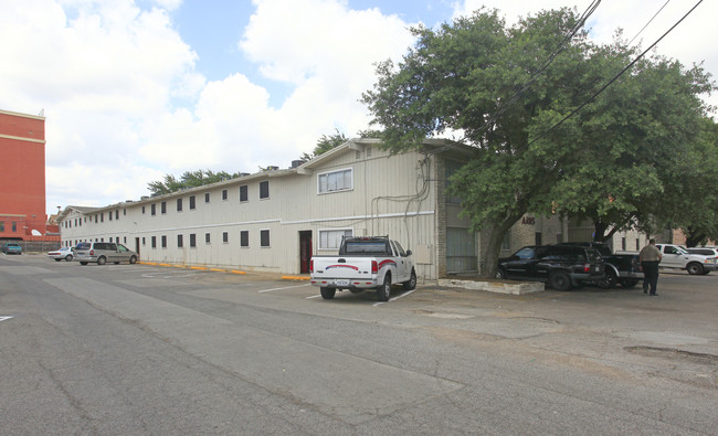 iConic Mueller 1 in Austin, TX - Building Photo - Building Photo