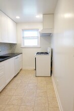 8802 Plymouth St in Silver Spring, MD - Foto de edificio - Building Photo