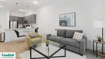 650 E Sycamore St in Denton, TX - Building Photo