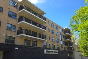 2920 Dean Parkway Apartments in Minneapolis, MN - Building Photo