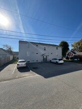 1 Reade St in Milford, MA - Building Photo - Building Photo