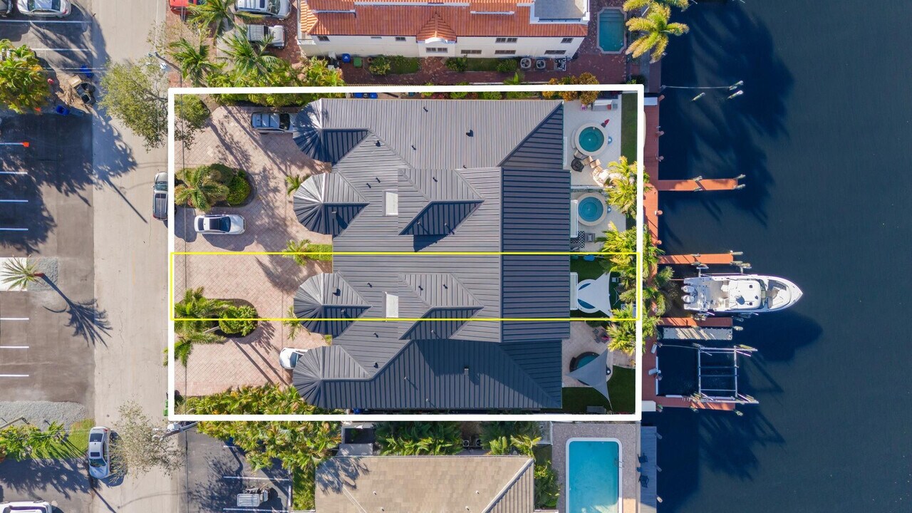 2739 NE 15th St in Fort Lauderdale, FL - Building Photo