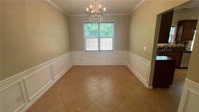 2066 Peach Shoals Cir in Dacula, GA - Building Photo - Building Photo