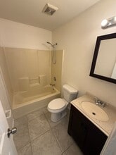 12595 Southern Maryland Blvd in Dunkirk, MD - Building Photo - Building Photo