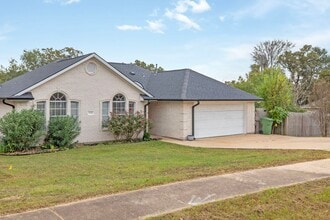 2511 Westwood Main Dr in Bryan, TX - Building Photo - Building Photo