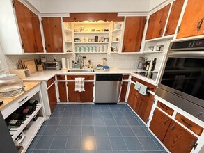 2841 SW 33rd Ave in Miami, FL - Building Photo - Building Photo