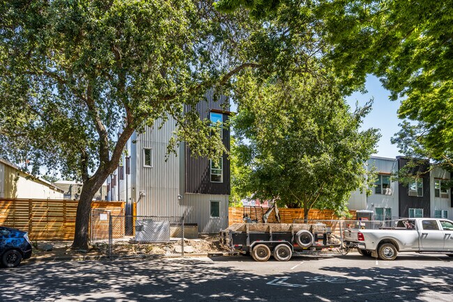 1221 C St in Sacramento, CA - Building Photo - Building Photo