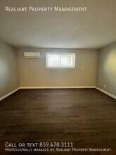 2082 Fairmont Ct in Lexington, KY - Foto de edificio - Building Photo