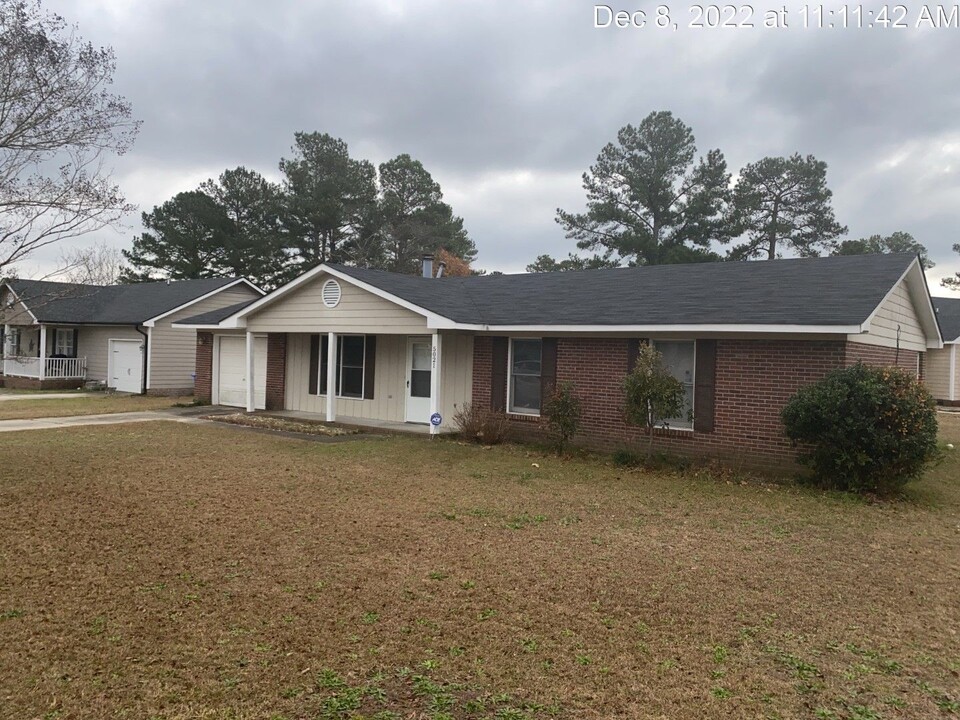 5021 Paulsun Dr in Fayetteville, NC - Building Photo