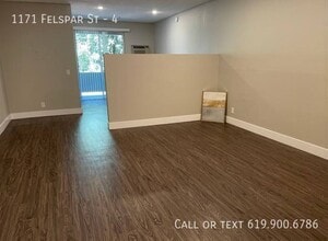 1171 Felspar St in San Diego, CA - Building Photo - Building Photo
