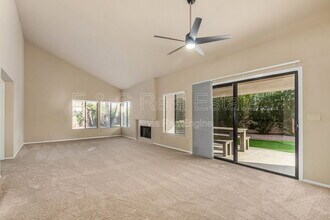 10060 E San Bernardo Dr in Scottsdale, AZ - Building Photo - Building Photo