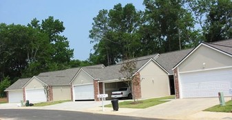 The Gardens of Gladewater Apartments