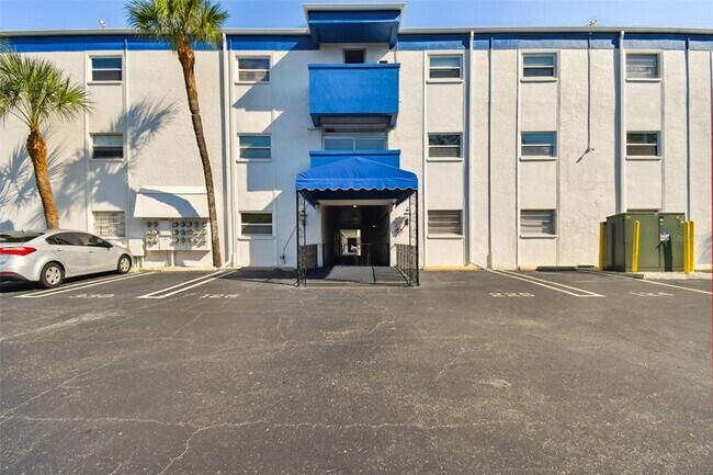350 79th Ave N in St. Petersburg, FL - Building Photo - Building Photo