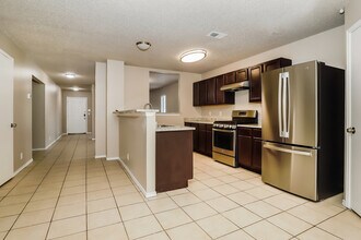 11011 Scenic Point in San Antonio, TX - Building Photo - Building Photo