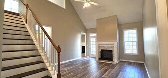 3350 Steeple Way in Decatur, GA - Building Photo