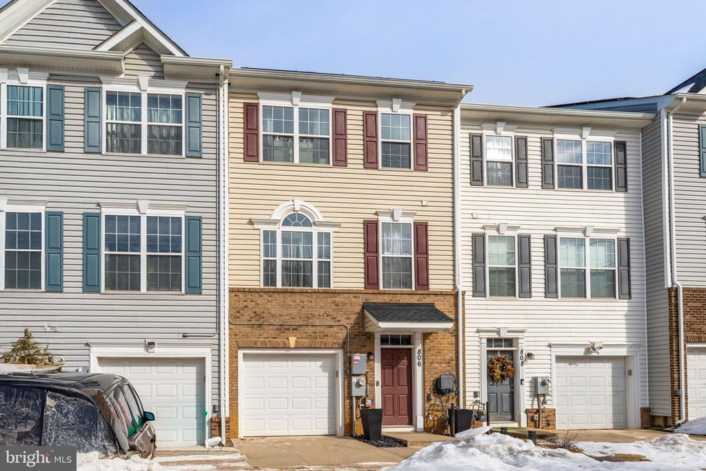 806 Maury Ave in Oxon Hill, MD - Building Photo