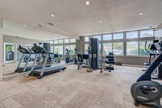 Maple Park Terraces in Flint, MI - Building Photo - Interior Photo