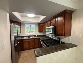 800 Sea Cliff Way in Oceanside, CA - Building Photo - Building Photo