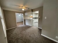 1102 Thomas Ave photo'