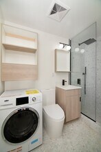 227 W 20th St, Unit 4A in New York, NY - Building Photo - Building Photo