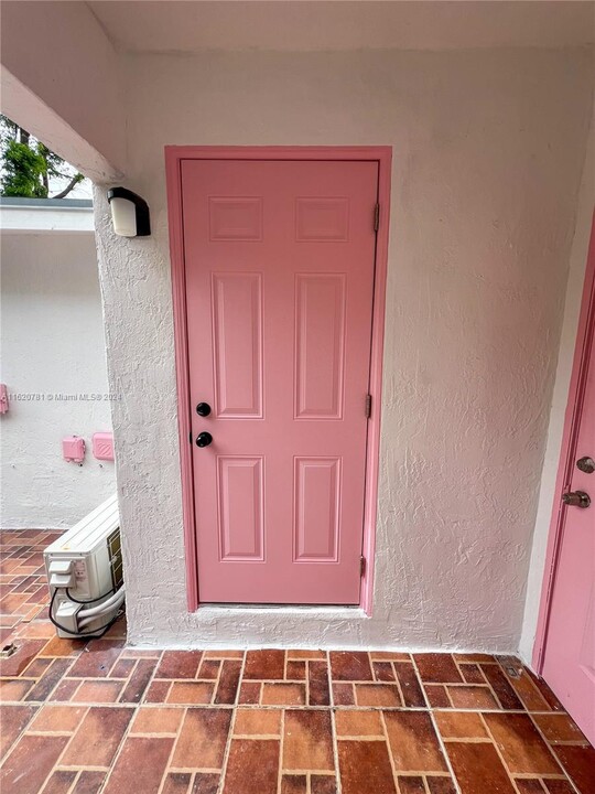 1501 NW 2nd St in Miami, FL - Building Photo